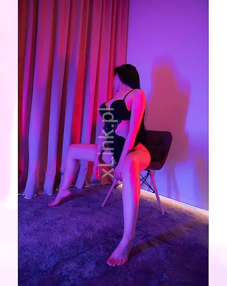 Kristina -Cosmos Massage
