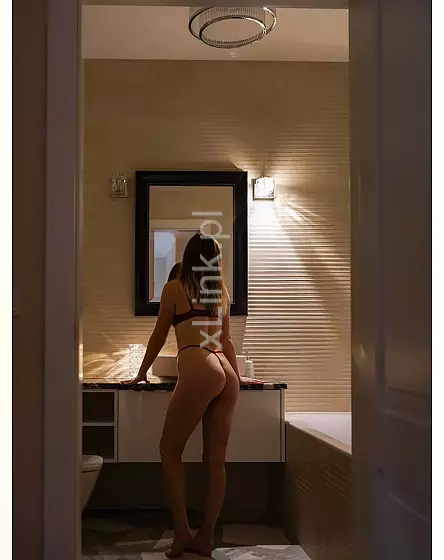 Agata -Blissful Massage