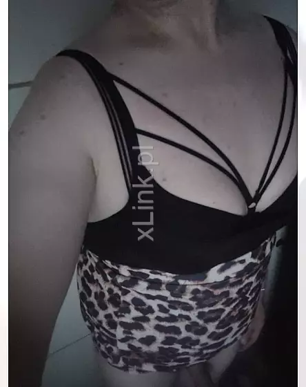 Sexy Transka wykorzystaj jak posłuszną suke